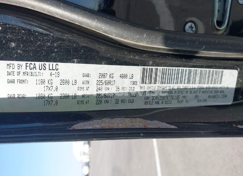 Photo 9 of 2019 Jeep Compass LATITUDE 4X4 (VIN 3C4NJDBB7KT761185)