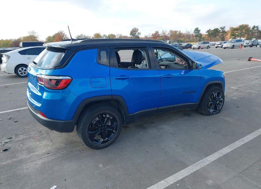 Photo 4 of 2020 Jeep Compass ALTITUDE 4X4 (VIN 3C4NJDBB7LT115856)
