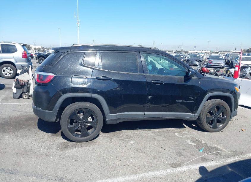 Photo 13 of 2020 Jeep Compass ALTITUDE 4X4 (VIN 3C4NJDBB7LT197376)