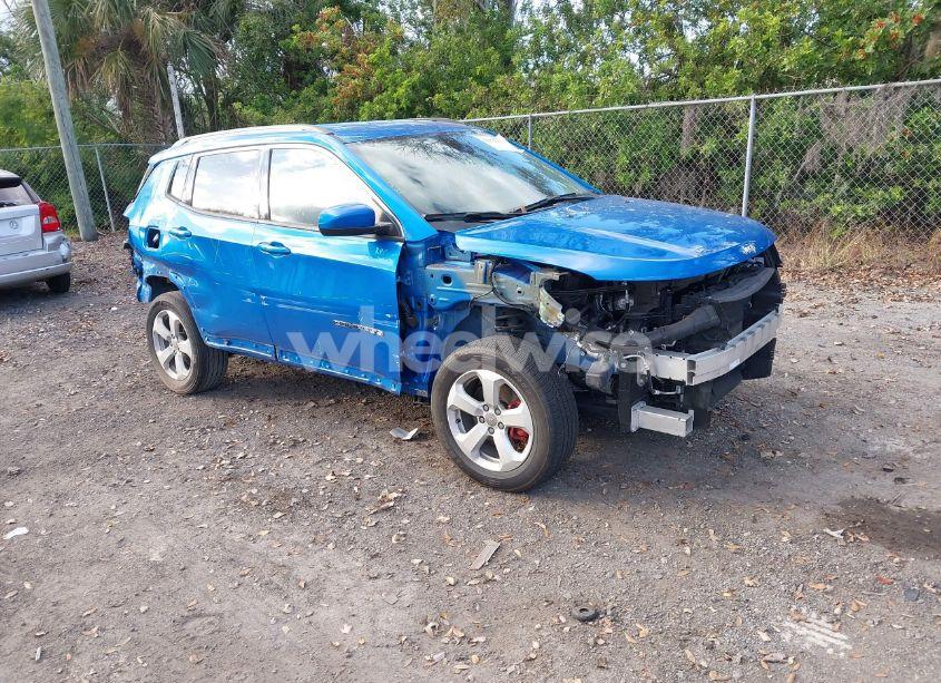 2020 Jeep Compass LATITUDE 4X4 (VIN 3C4NJDBB7LT241005) main photo