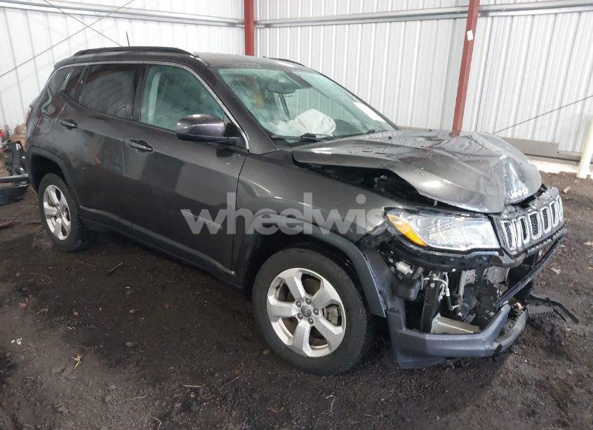 2021 Jeep Compass LATITUDE 4X4 (VIN 3C4NJDBB7MT502733) main photo