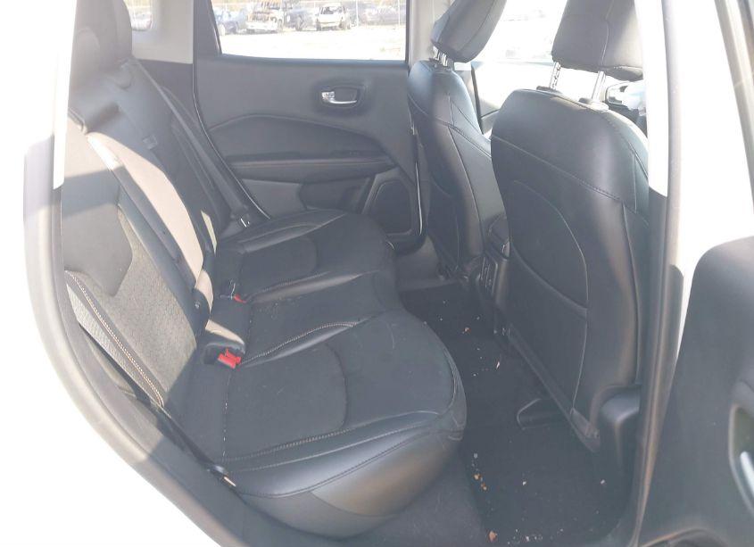 Photo 8 of 2021 Jeep Compass LATITUDE 4X4 (VIN 3C4NJDBB7MT551883)