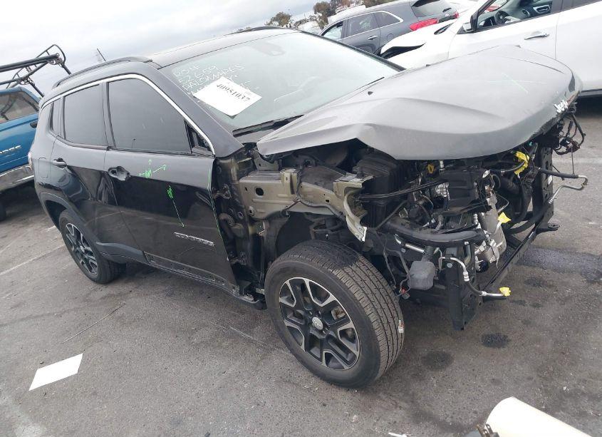 2022 Jeep Compass LATITUDE 4X4 (VIN 3C4NJDBB7NT113706) main photo