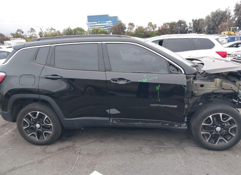 Photo 13 of 2022 Jeep Compass LATITUDE 4X4 (VIN 3C4NJDBB7NT113706)