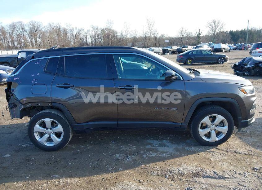 Photo 12 of 2022 Jeep Compass LATITUDE 4X4 (VIN 3C4NJDBB7NT123913)