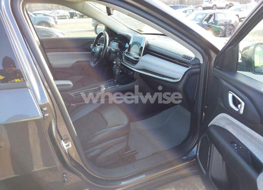 Photo 5 of 2022 Jeep Compass LATITUDE 4X4 (VIN 3C4NJDBB7NT123913)