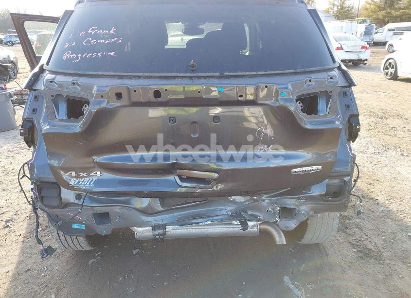 Photo 6 of 2022 Jeep Compass LATITUDE 4X4 (VIN 3C4NJDBB7NT123913)