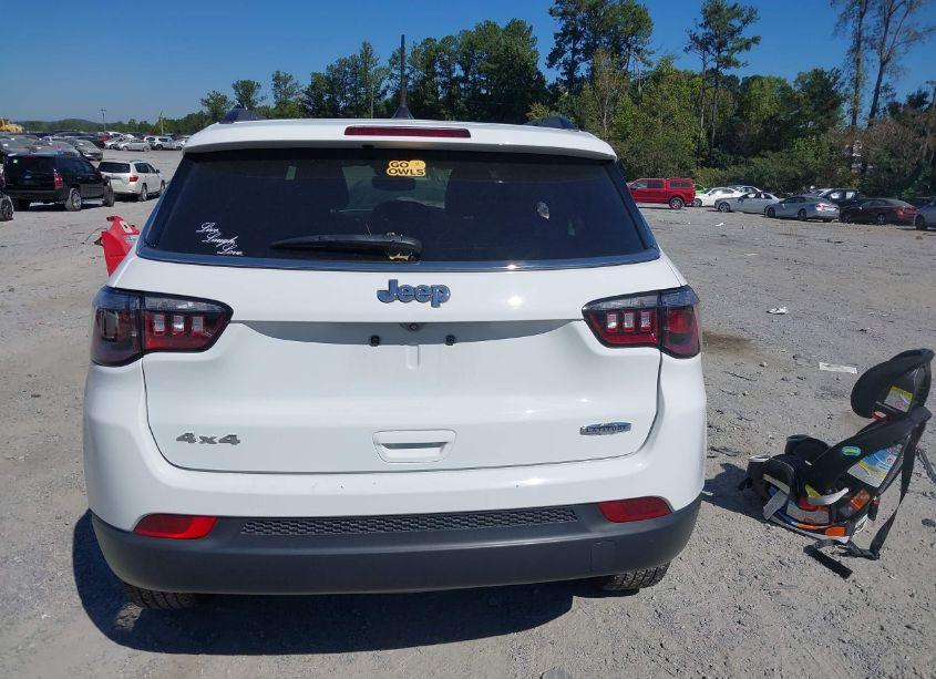 Photo 16 of 2022 Jeep Compass LATITUDE 4X4 (VIN 3C4NJDBB7NT164977)