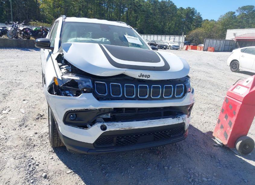 Photo 6 of 2022 Jeep Compass LATITUDE 4X4 (VIN 3C4NJDBB7NT164977)