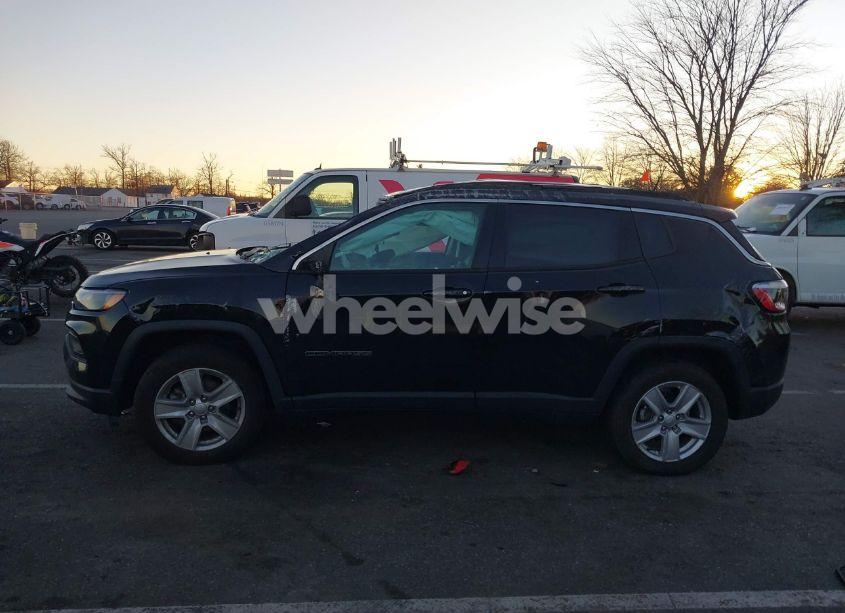 Photo 14 of 2022 Jeep Compass LATITUDE 4X4 (VIN 3C4NJDBB7NT215684)