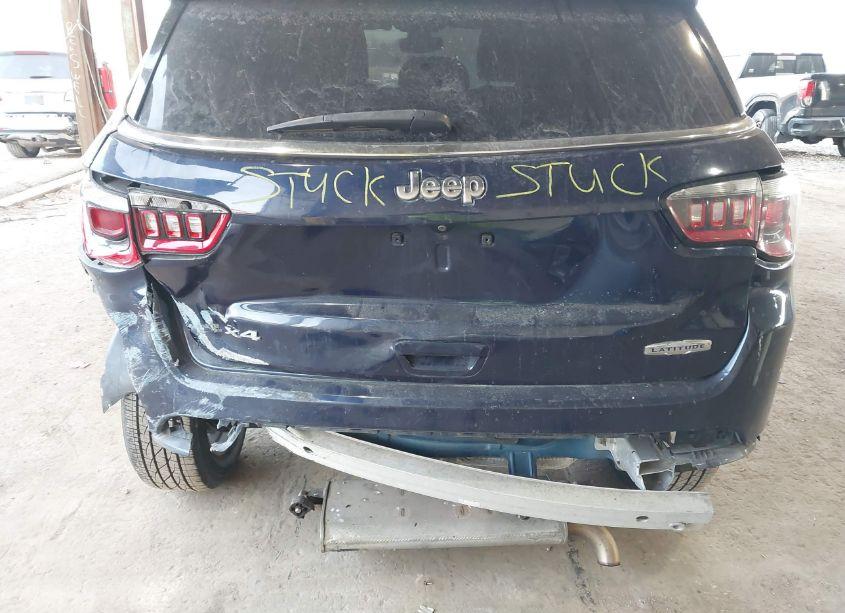 Photo 6 of 2018 Jeep Compass LATITUDE 4X4 (VIN 3C4NJDBB8JT199635)