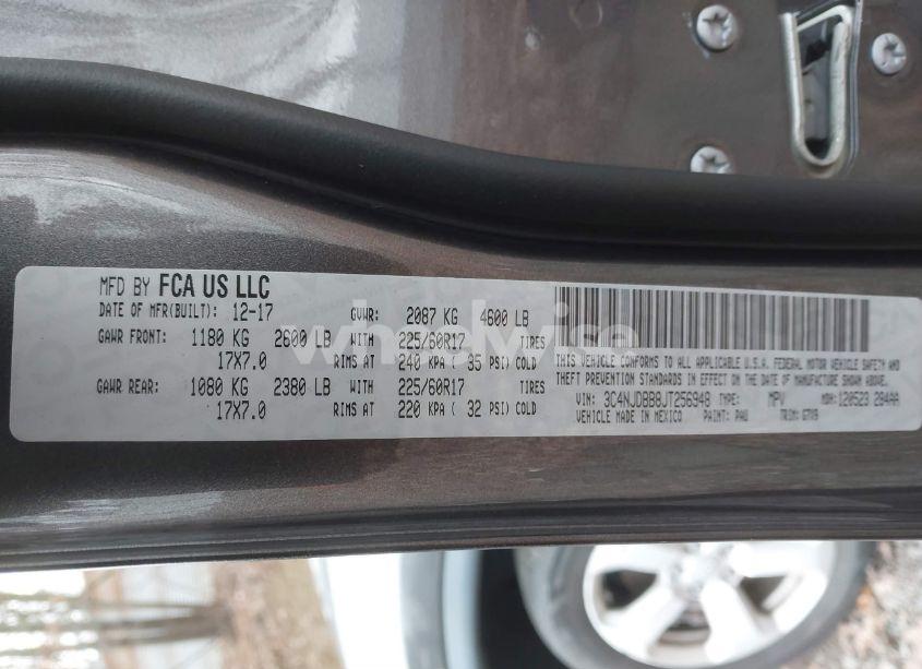 Photo 9 of 2018 Jeep Compass LATITUDE 4X4 (VIN 3C4NJDBB8JT256948)