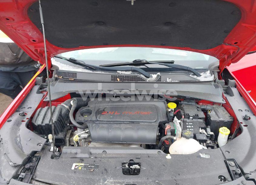 Photo 10 of 2018 Jeep Compass LATITUDE 4X4 (VIN 3C4NJDBB8JT262345)