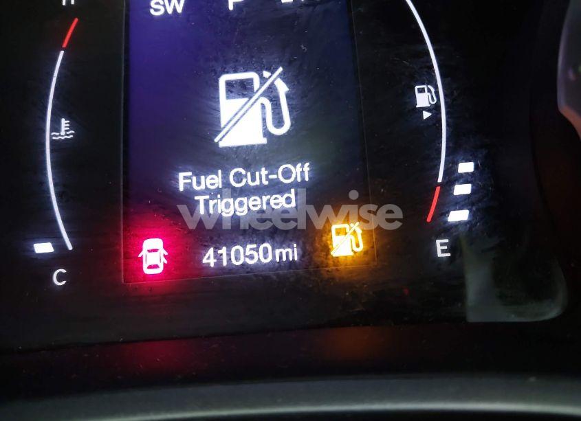 Photo 15 of 2018 Jeep Compass LATITUDE 4X4 (VIN 3C4NJDBB8JT262345)