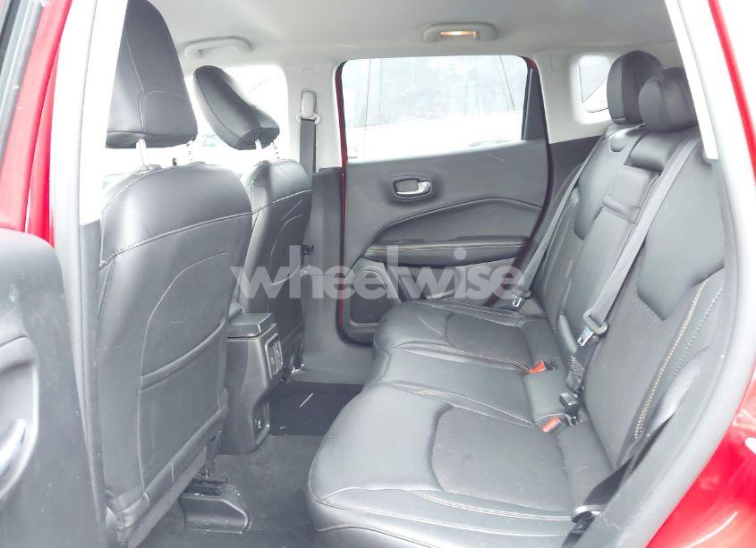 Photo 8 of 2018 Jeep Compass LATITUDE 4X4 (VIN 3C4NJDBB8JT262345)