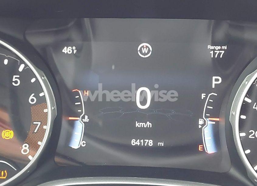 Photo 7 of 2019 Jeep Compass LATITUDE 4X4 (VIN 3C4NJDBB8KT598496)