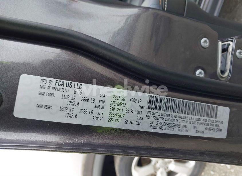 Photo 9 of 2019 Jeep Compass LATITUDE 4X4 (VIN 3C4NJDBB8KT598496)