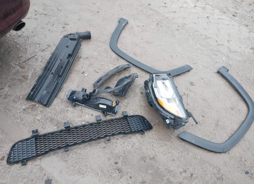 Photo 12 of 2019 Jeep Compass LATITUDE 4X4 (VIN 3C4NJDBB8KT629178)