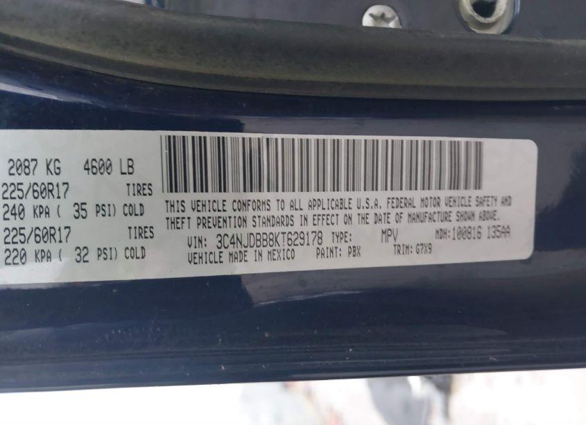 Photo 9 of 2019 Jeep Compass LATITUDE 4X4 (VIN 3C4NJDBB8KT629178)