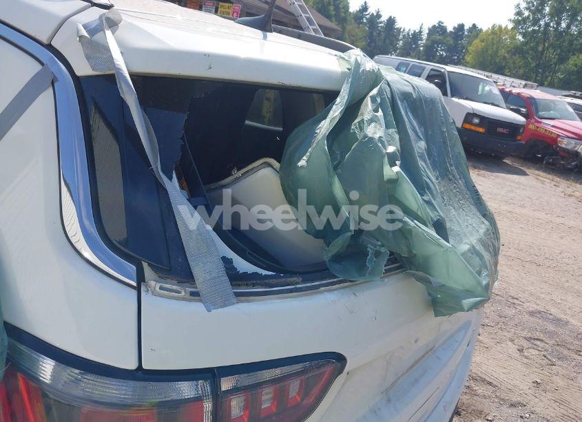 Photo 6 of 2019 Jeep Compass LATITUDE 4X4 (VIN 3C4NJDBB8KT647664)