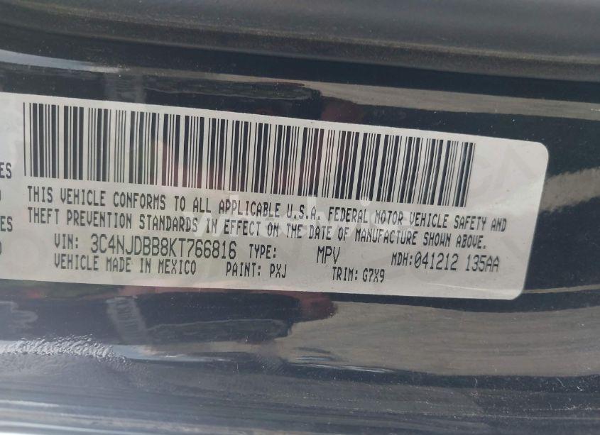 Photo 9 of 2019 Jeep Compass LATITUDE 4X4 (VIN 3C4NJDBB8KT766816)