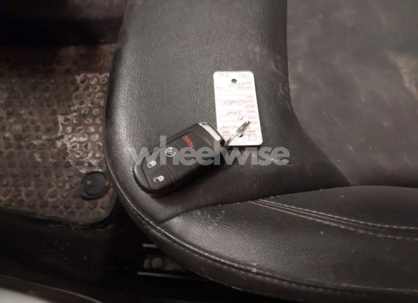 Photo 11 of 2019 Jeep Compass LATITUDE 4X4 (VIN 3C4NJDBB8KT768534)