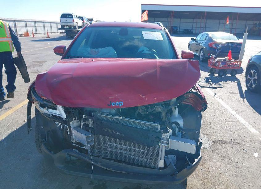 Photo 13 of 2019 Jeep Compass LATITUDE 4X4 (VIN 3C4NJDBB8KT834418)