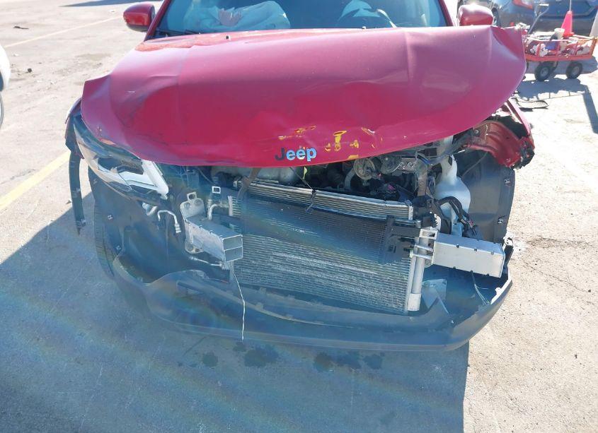 Photo 6 of 2019 Jeep Compass LATITUDE 4X4 (VIN 3C4NJDBB8KT834418)