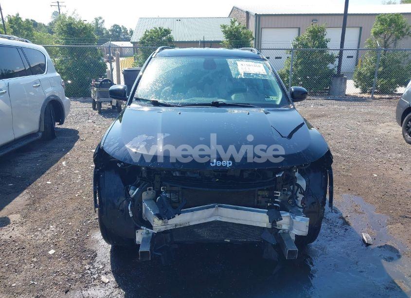 Photo 13 of 2020 Jeep Compass LATITUDE 4X4 (VIN 3C4NJDBB8LT143150)