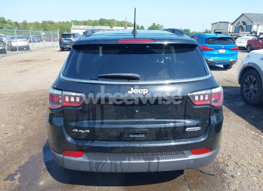 Photo 17 of 2020 Jeep Compass LATITUDE 4X4 (VIN 3C4NJDBB8LT143150)