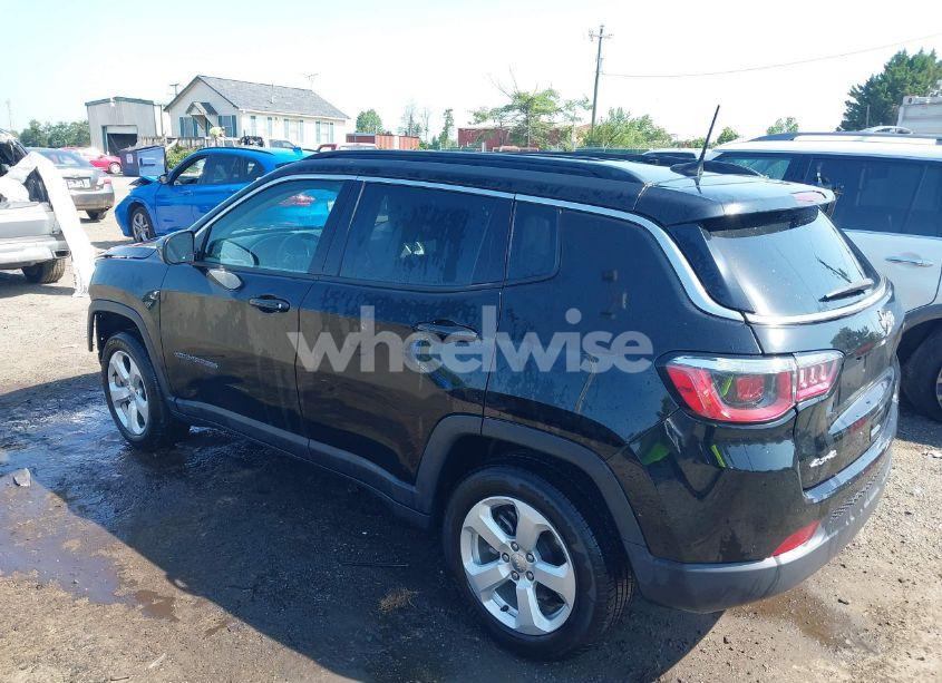 Photo 3 of 2020 Jeep Compass LATITUDE 4X4 (VIN 3C4NJDBB8LT143150)