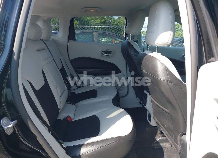 Photo 8 of 2020 Jeep Compass LATITUDE 4X4 (VIN 3C4NJDBB8LT143150)