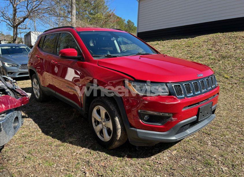 Photo 2 of 2020 Jeep Compass LATITUDE 4X4 (VIN 3C4NJDBB8LT149014)