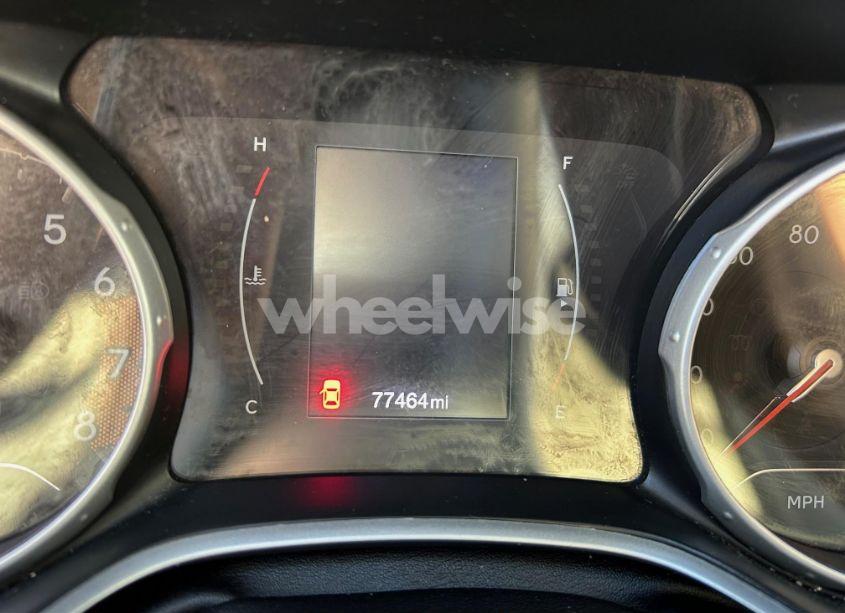 Photo 6 of 2020 Jeep Compass LATITUDE 4X4 (VIN 3C4NJDBB8LT149014)