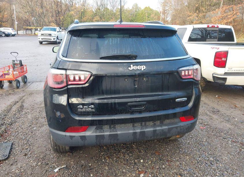 Photo 16 of 2020 Jeep Compass LATITUDE 4X4 (VIN 3C4NJDBB8LT149076)