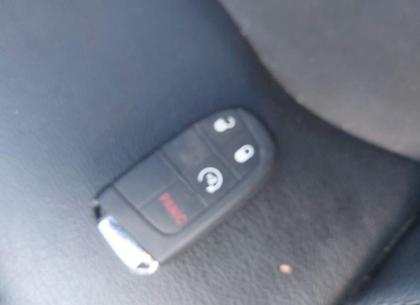 Photo 11 of 2020 Jeep Compass LATITUDE 4X4 (VIN 3C4NJDBB8LT186399)