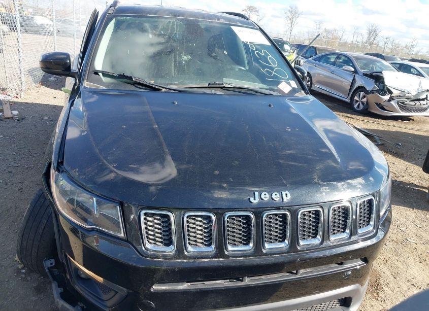 Photo 12 of 2020 Jeep Compass LATITUDE 4X4 (VIN 3C4NJDBB8LT186399)