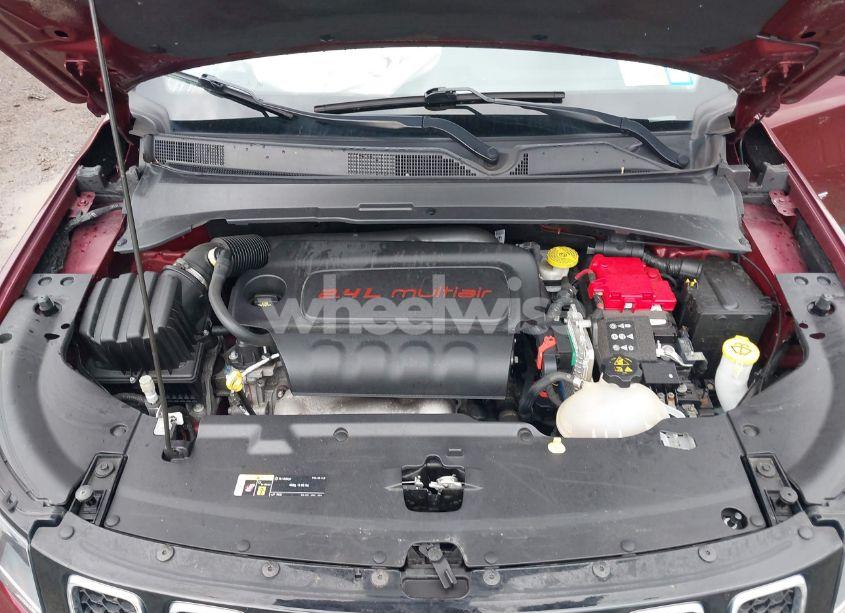 Photo 10 of 2021 Jeep Compass LATITUDE 4X4 (VIN 3C4NJDBB8MT530329)