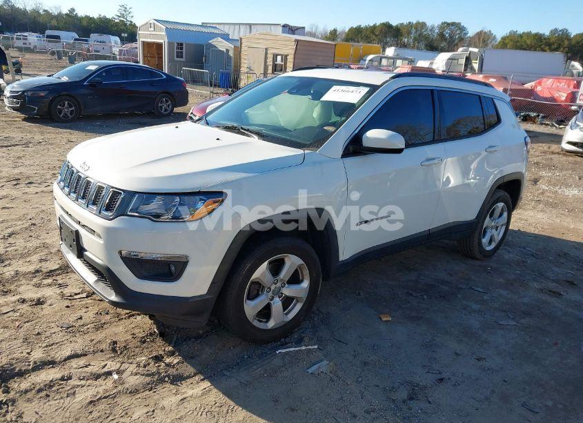 Photo 2 of 2021 Jeep Compass LATITUDE 4X4 (VIN 3C4NJDBB8MT532937)