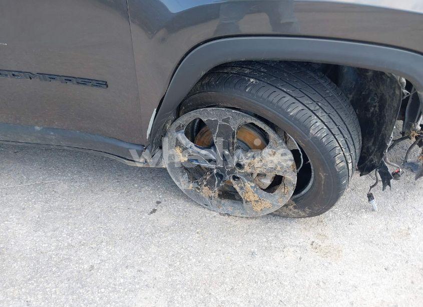 Photo 20 of 2021 Jeep Compass ALTITUDE 4X4 (VIN 3C4NJDBB8MT554646)