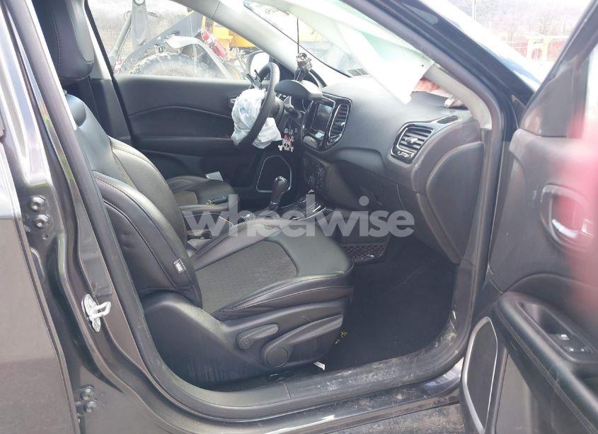 Photo 5 of 2021 Jeep Compass ALTITUDE 4X4 (VIN 3C4NJDBB8MT554646)