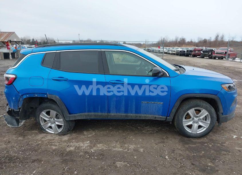 Photo 13 of 2022 Jeep Compass LATITUDE 4X4 (VIN 3C4NJDBB8NT135441)
