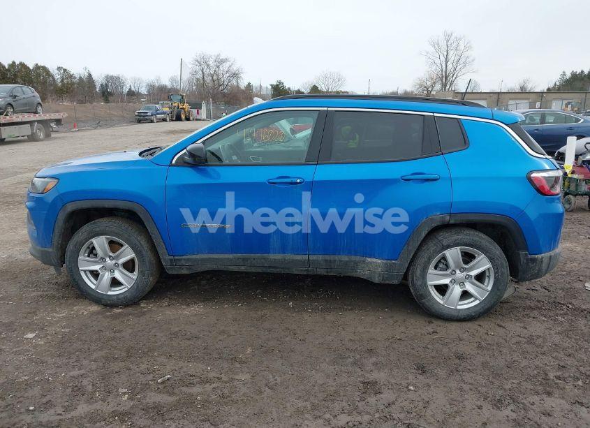 Photo 14 of 2022 Jeep Compass LATITUDE 4X4 (VIN 3C4NJDBB8NT135441)