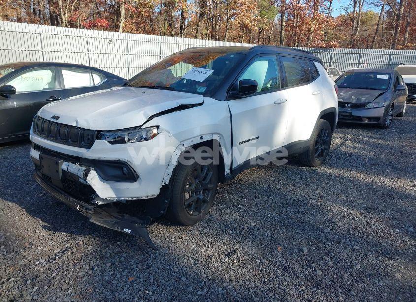 Photo 2 of 2022 Jeep Compass ALTITUDE 4X4 (VIN 3C4NJDBB8NT176488)