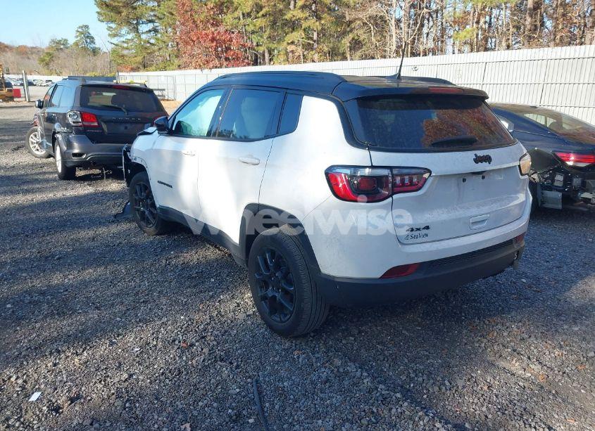 Photo 3 of 2022 Jeep Compass ALTITUDE 4X4 (VIN 3C4NJDBB8NT176488)