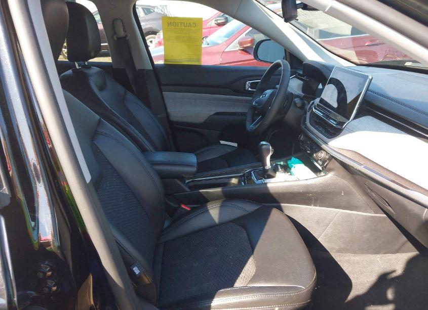 Photo 5 of 2022 Jeep Compass LATITUDE 4X4 (VIN 3C4NJDBB8NT181528)