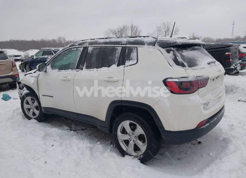 Photo 14 of 2018 Jeep Compass LATITUDE 4X4 (VIN 3C4NJDBB9JT103589)