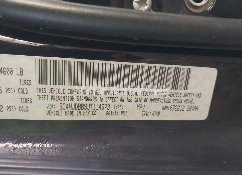 Photo 9 of 2018 Jeep Compass LATITUDE 4X4 (VIN 3C4NJDBB9JT114673)