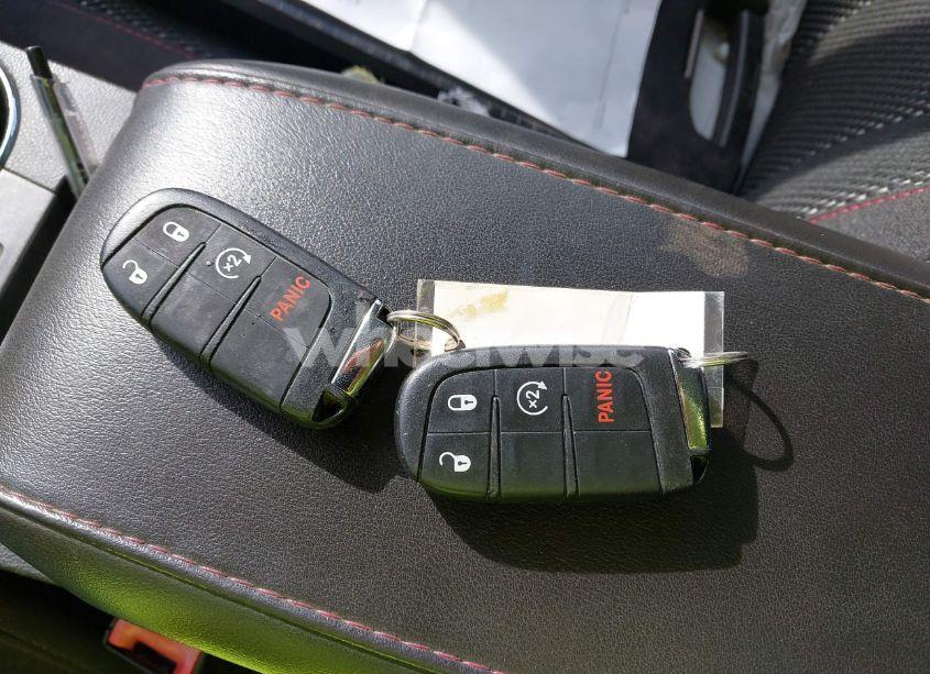 Photo 11 of 2018 Jeep Compass LATITUDE 4X4 (VIN 3C4NJDBB9JT114902)