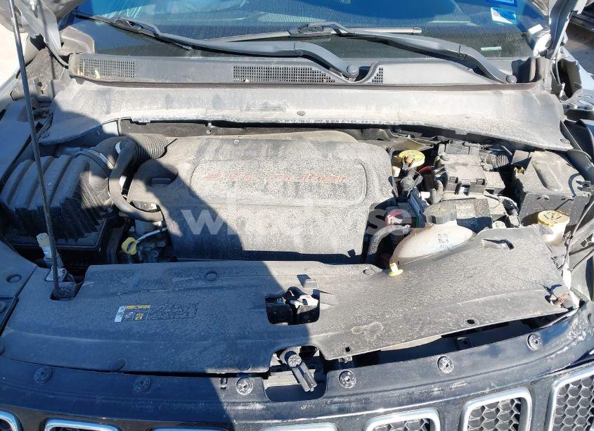 Photo 10 of 2018 Jeep Compass LATITUDE 4X4 (VIN 3C4NJDBB9JT143087)